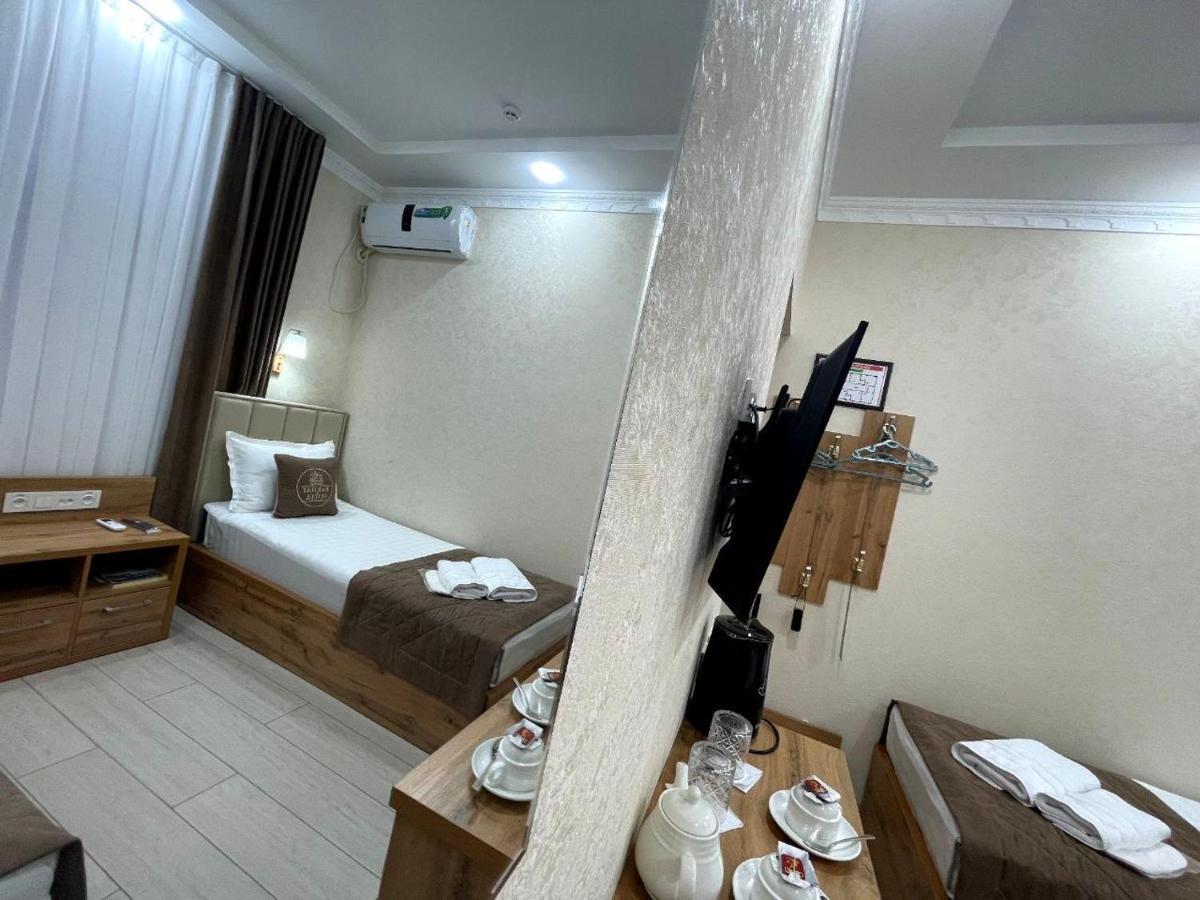 Barhat Hotel Tasjkent Eksteriør bilde